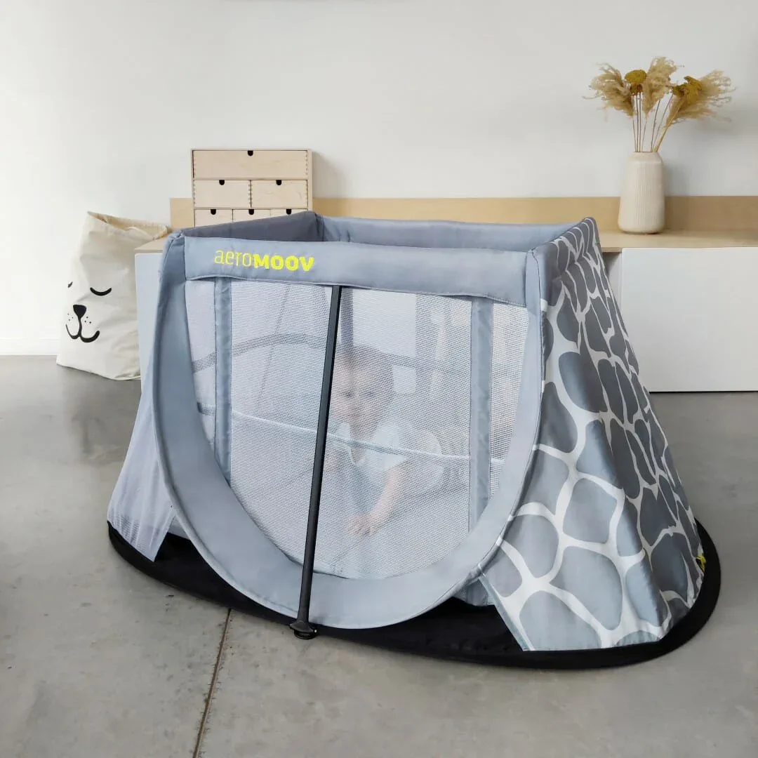 AeroMoov® Travel cot Blue Whale - Image 5