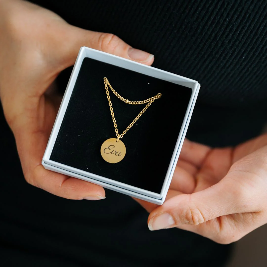 Atelya™ Personalized Circle Pendant Necklace Gold - Image 9