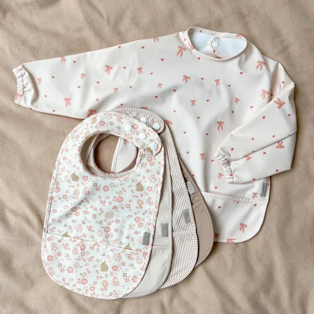 CamCam® Sleeved Bib Bows - Image 2