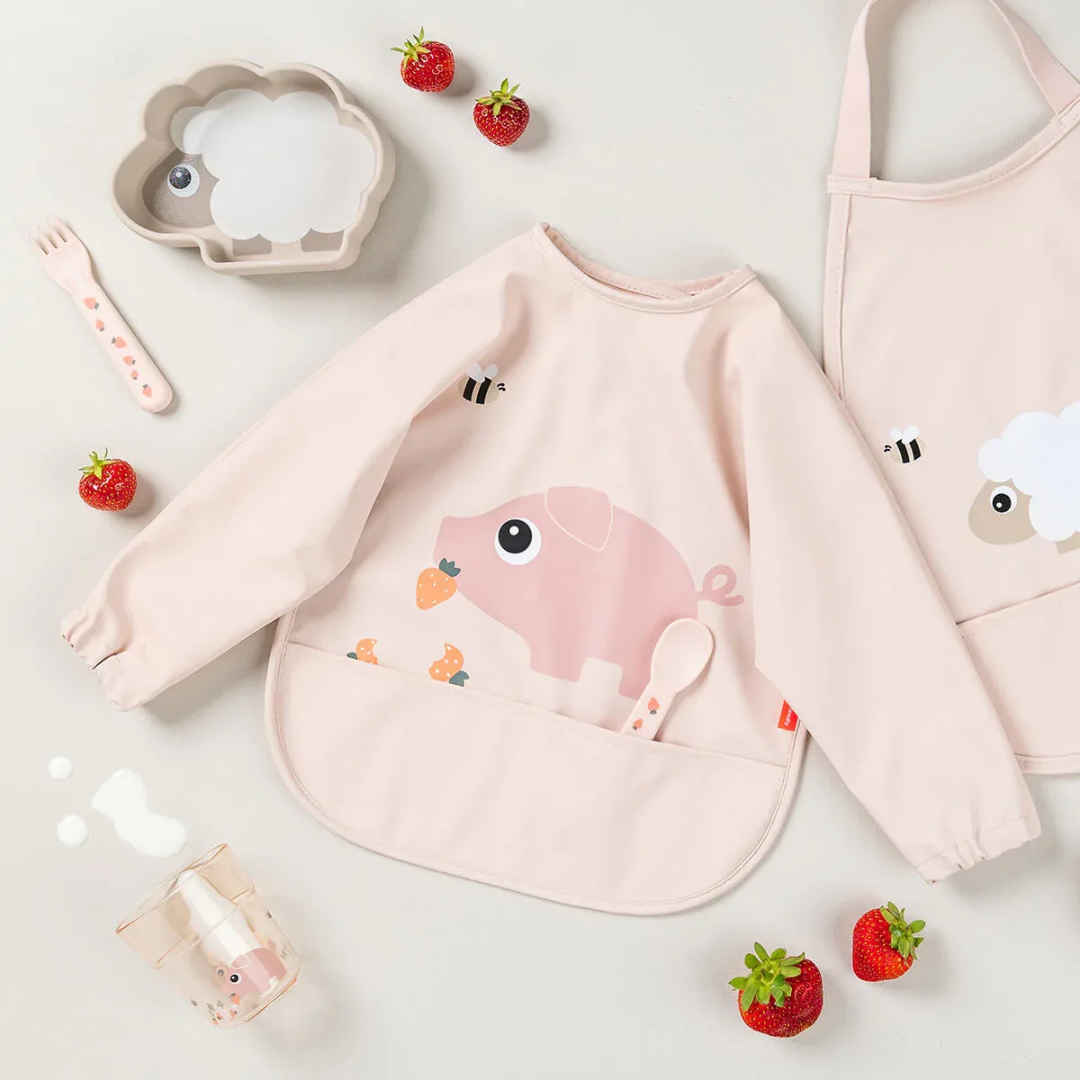 Done by Deer® Bib with sleeves Tiny Farm Powder - Image 4