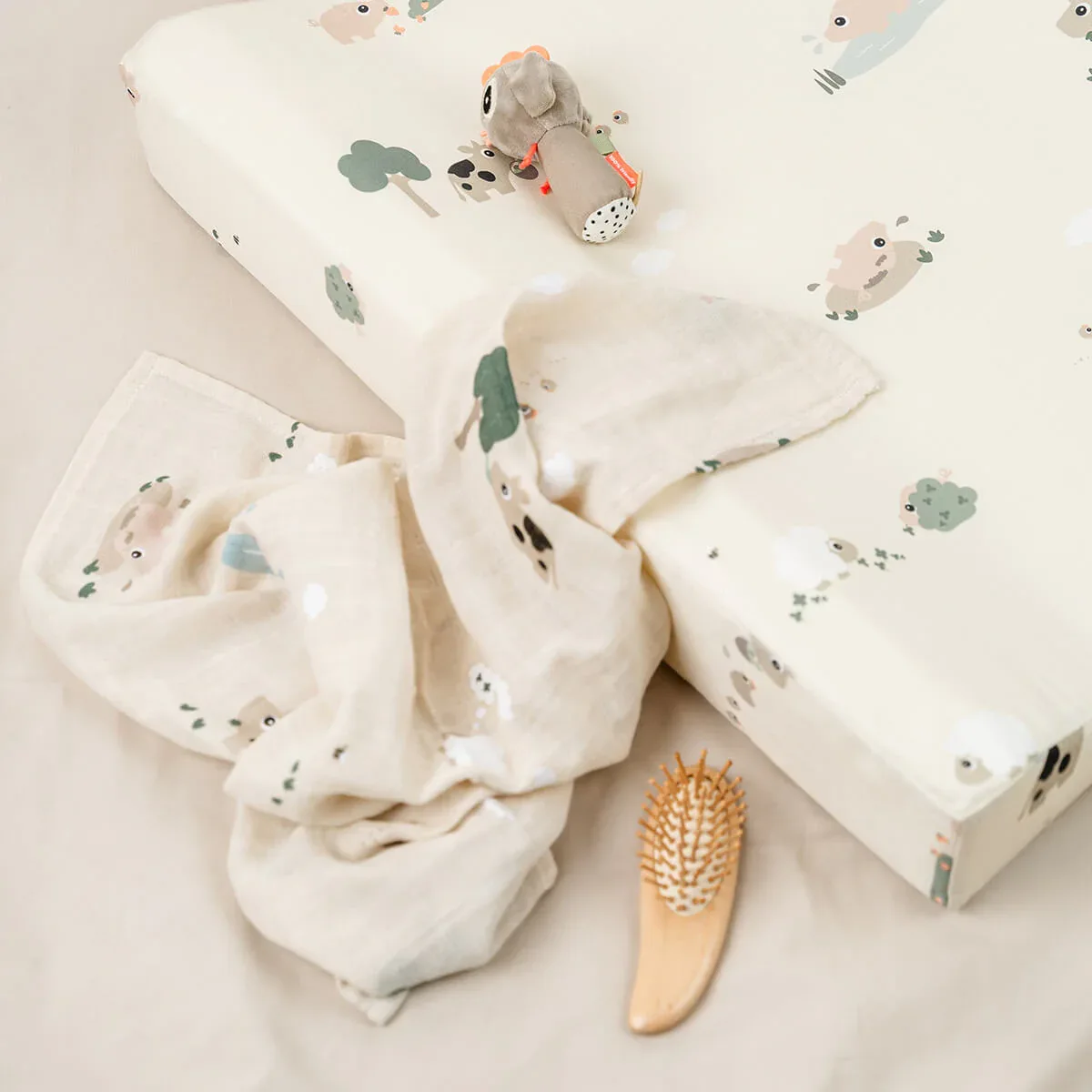 Done by Deer® Changing pad Tiny Farm Sand - Image 4