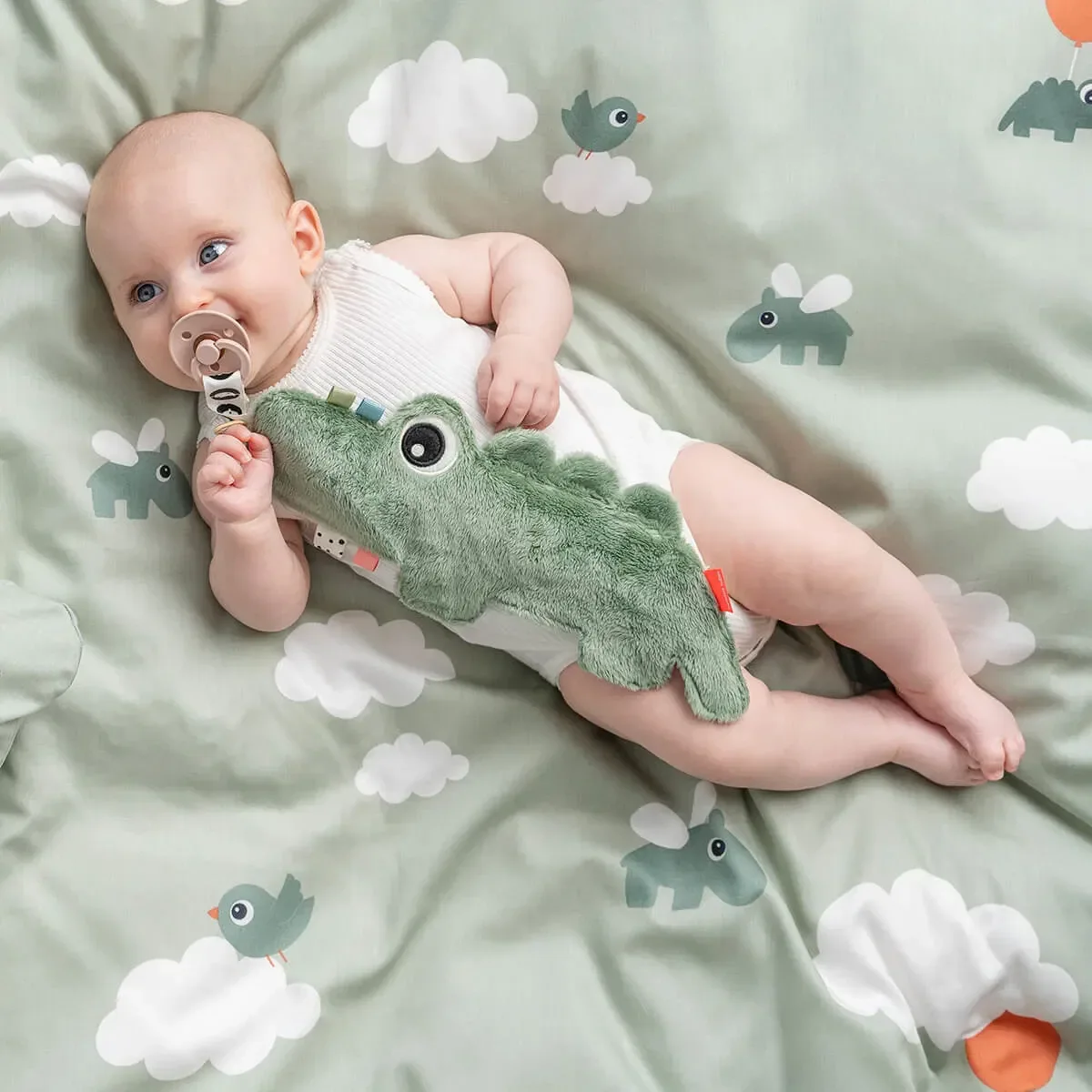 Done by Deer® Comfort blanket Croco Green - Image 5