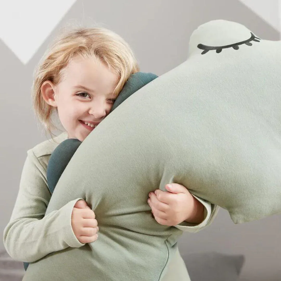 Done by Deer® Comfy body pillow Croco Green - Image 4