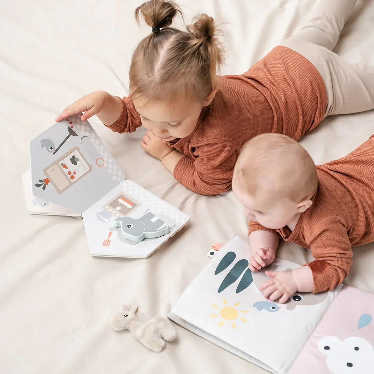 Done by Deer® Elphee's home board book Deer Friends - Image 7