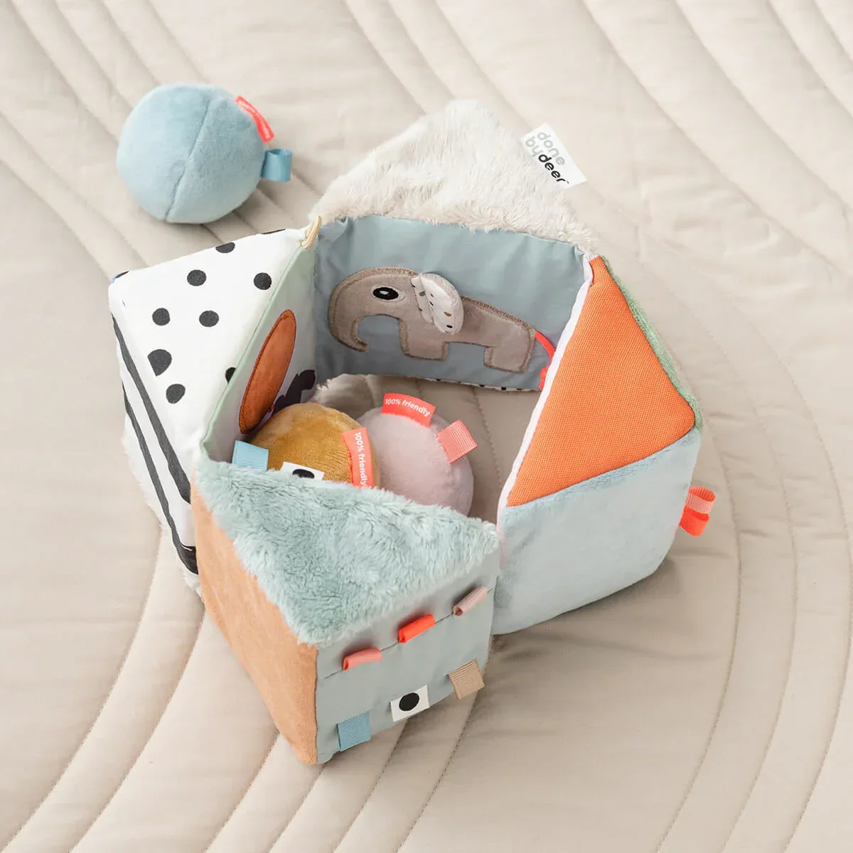 Done by Deer® Fold-out sensory cube Deer Friends - Image 7