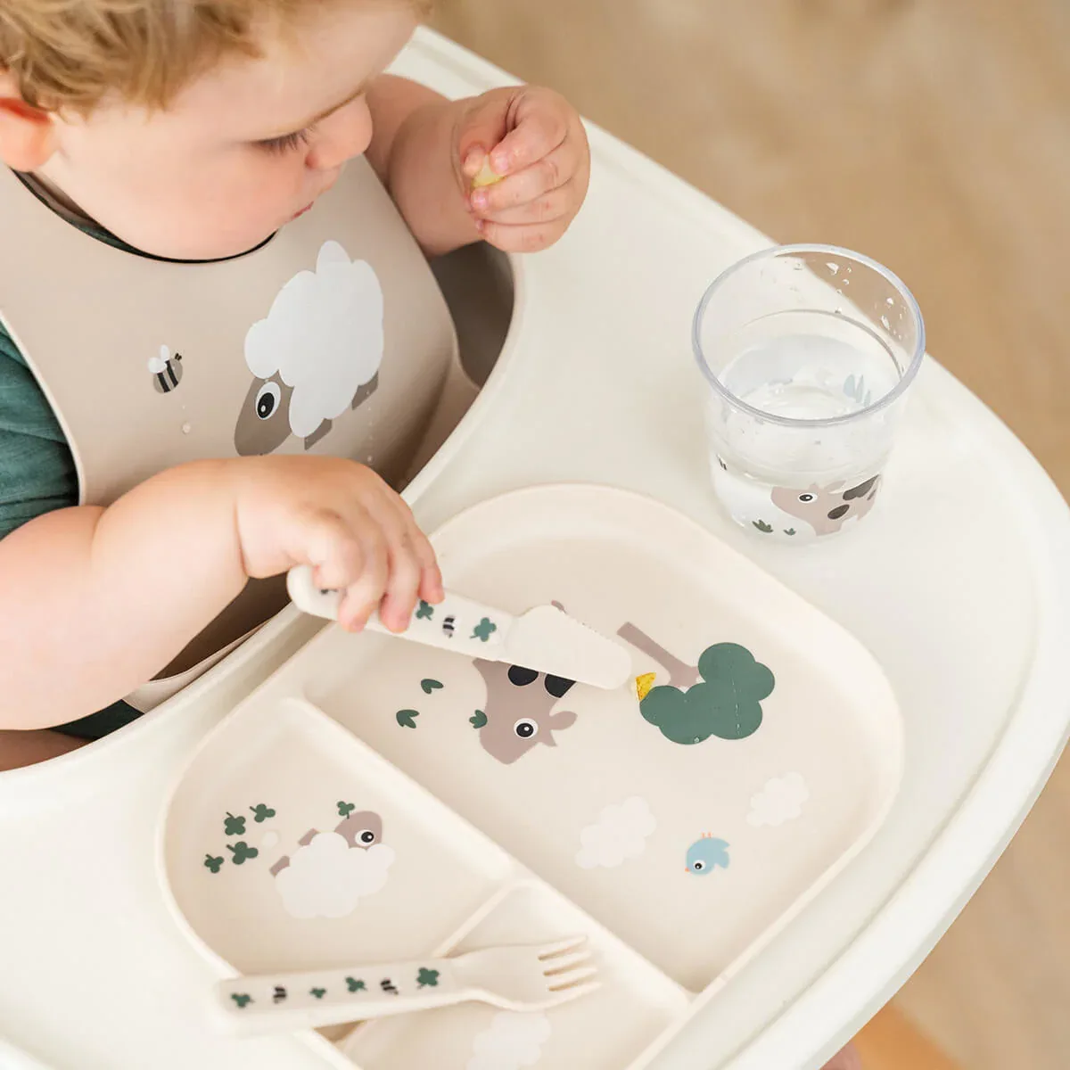 Done by Deer® Foodie compartment plate Tiny Farm Sand - Image 4