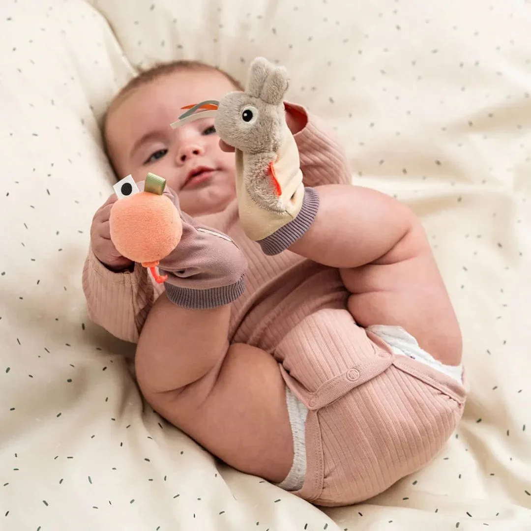 Done by Deer® Rattle Socks Celebration Sand - Image 4