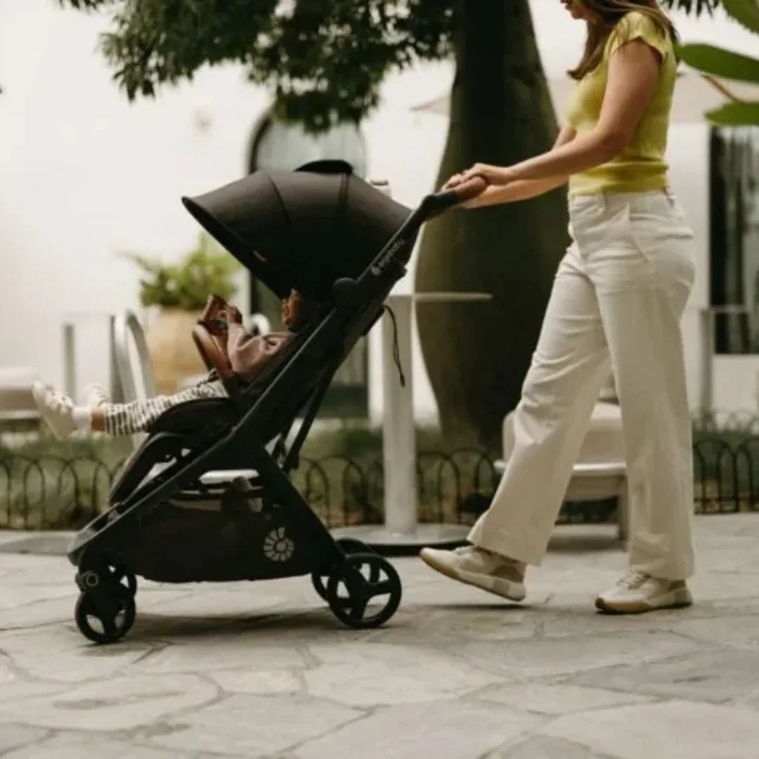 Ergobaby® Metro 3 Deluxe Compact City Stroller Black - Image 15