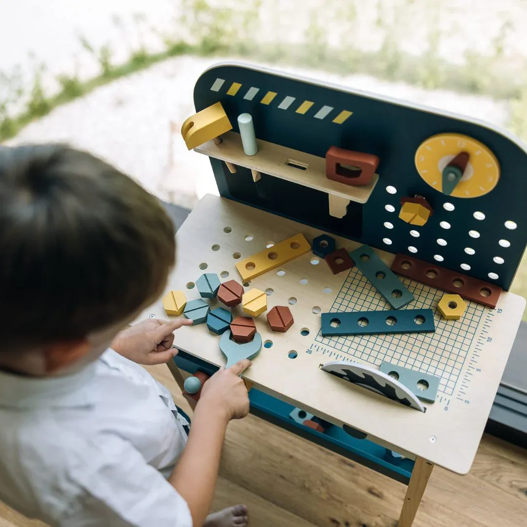 Free2Play® My First Wooden Workshop with Accessories - Image 10
