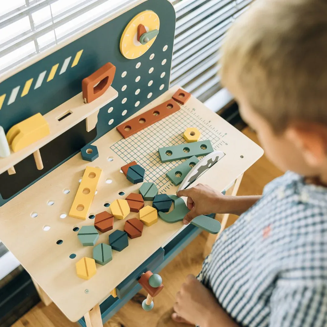 Free2Play® My First Wooden Workshop with Accessories - Image 4