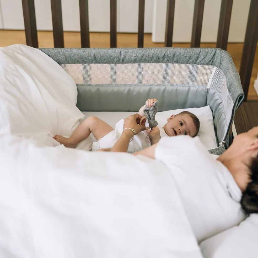FreeON® Bliss Bedside Crib with Storage Drawer  Grey - Image 9
