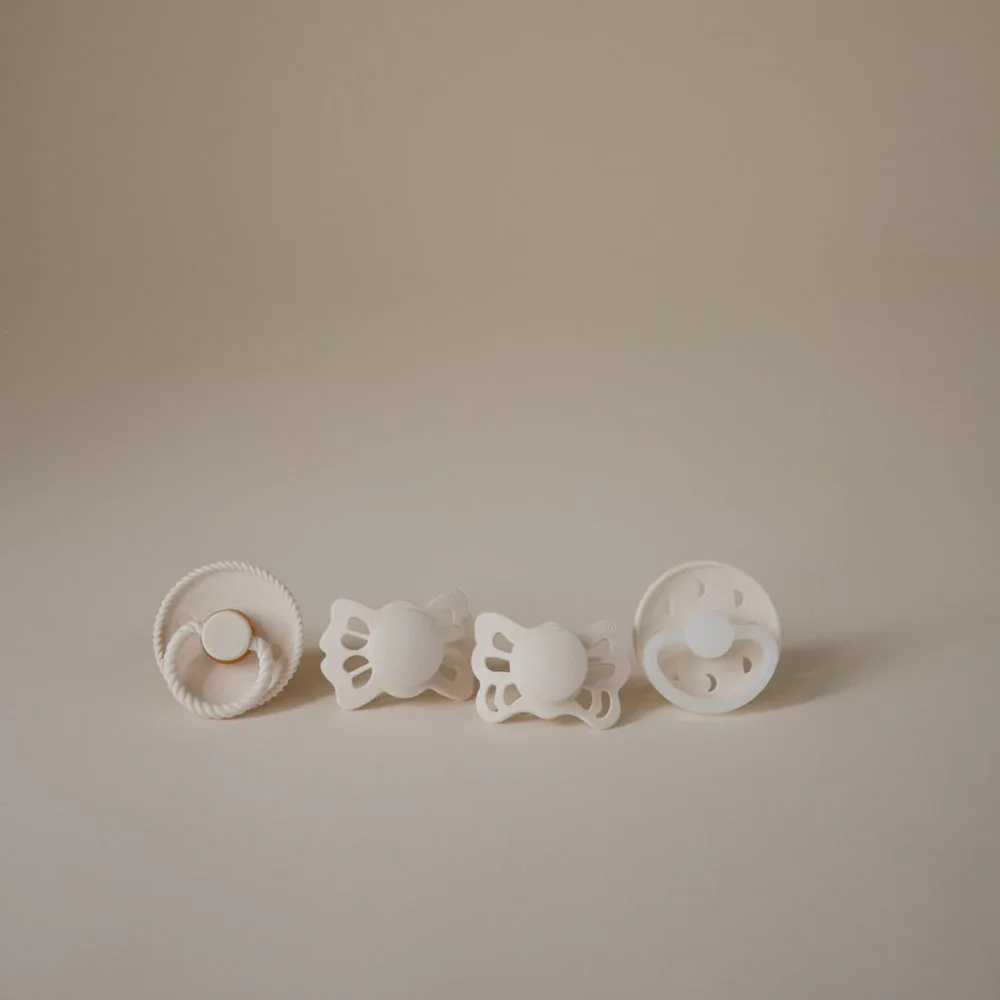Frigg® Baby’s First Pacifier Set 4-pack Moonlight Sailing Cream - Image 3