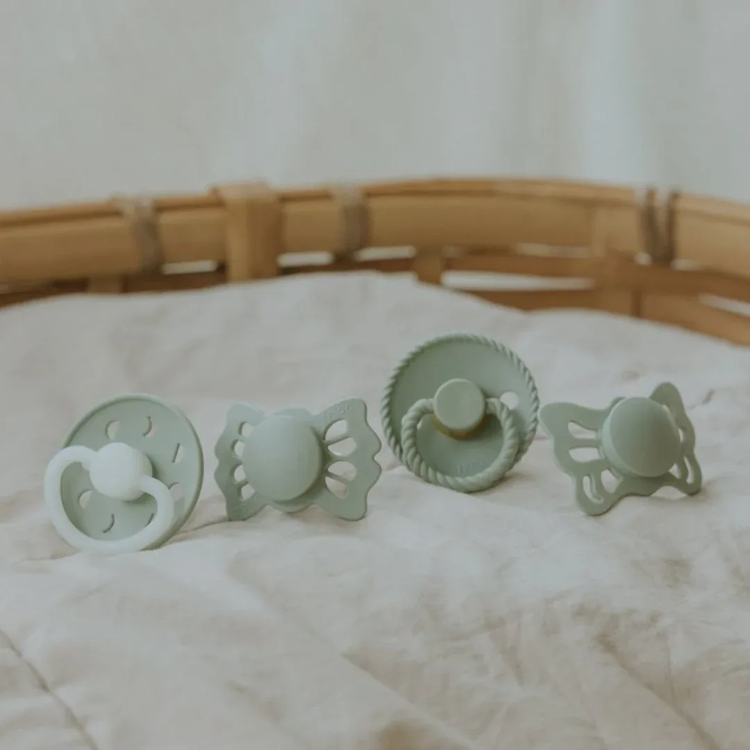 Frigg® Baby’s First Pacifier Set 4-pack Sage - Image 4