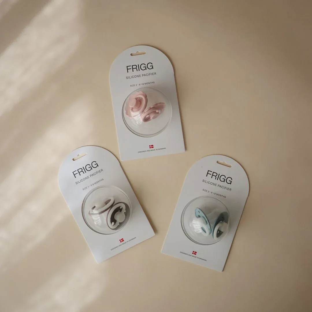 Frigg® Moon Phase Pacifiers Stone Blue Night/Cream Night (0-6m) - Image 3