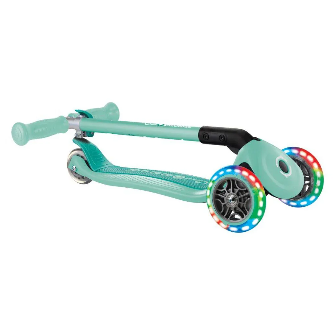 Globber® Primo Scooter with Light-Up Wheels Mint - Image 3