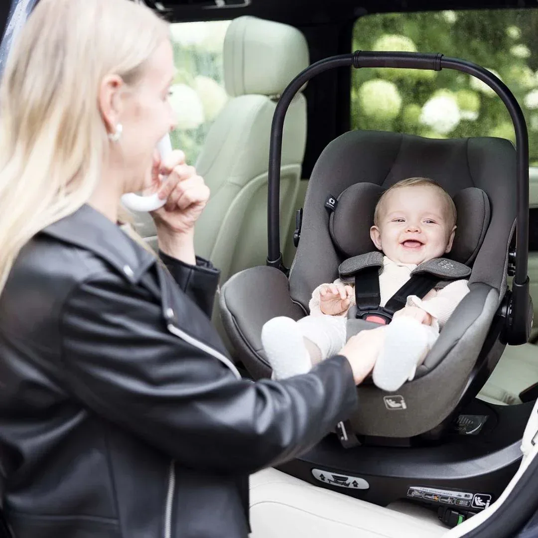 Joie® Car Seat i-Level™ Pro i-Size (40-87 cm) Signature Ebony - Image 14