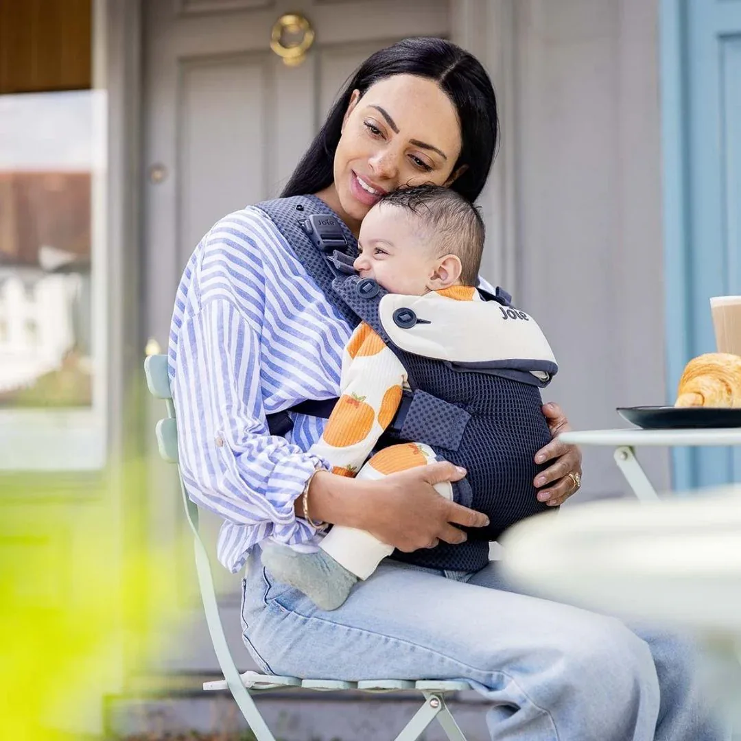 Joie® Baby Carrier Savvy™ Air Front and Back Coal - Image 6