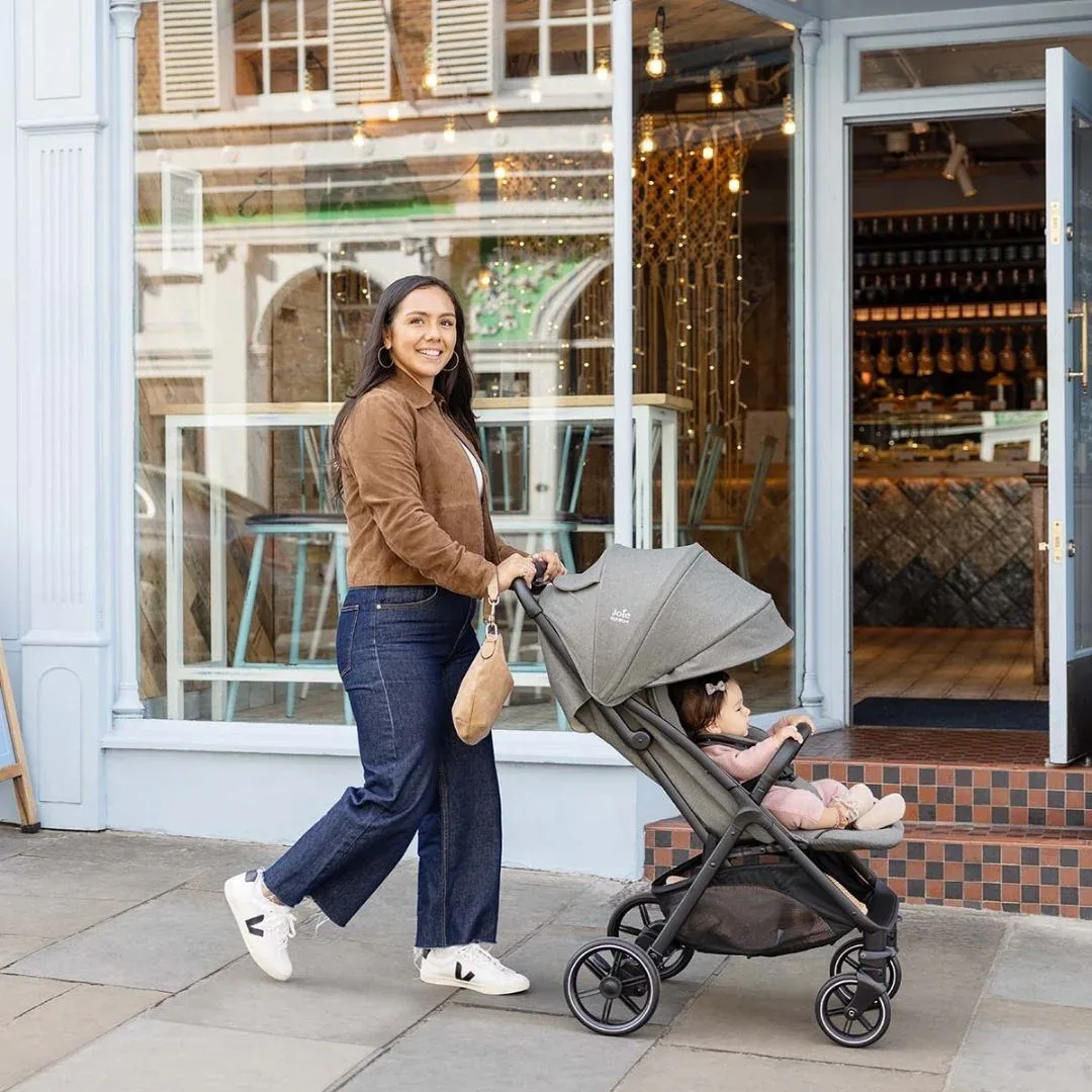 Joie® Compact stroller Parcel™ LX Signature SandStone - Image 9