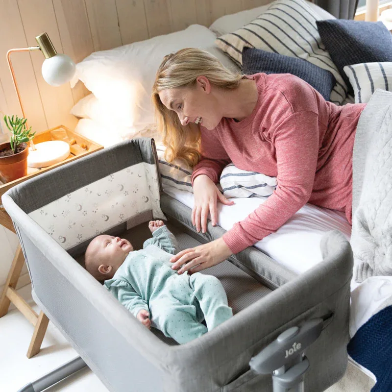 Joie® Gliding bedside crib Roomie™ Glide Foggy Grey - Image 6