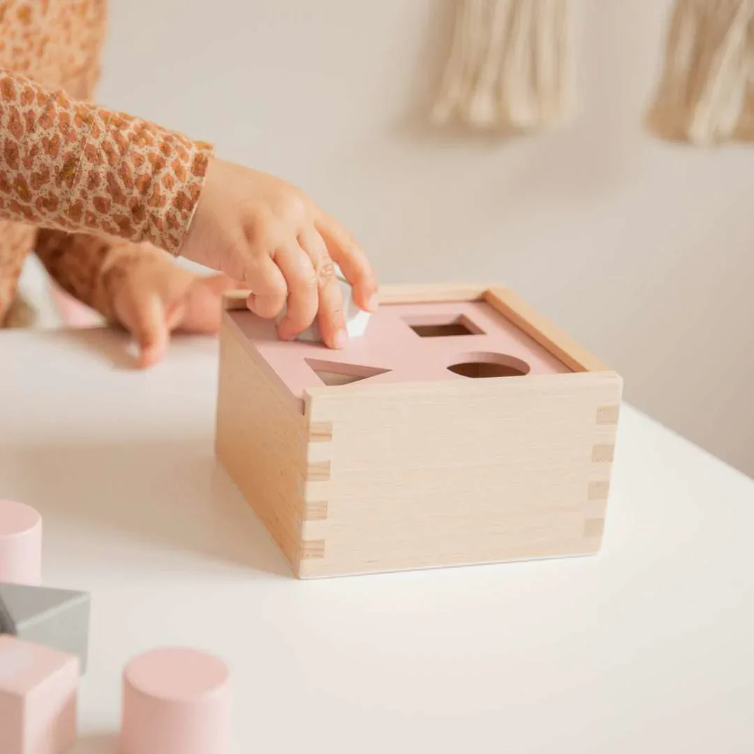 Label Label® Shape Sorting Box Pink - Image 3