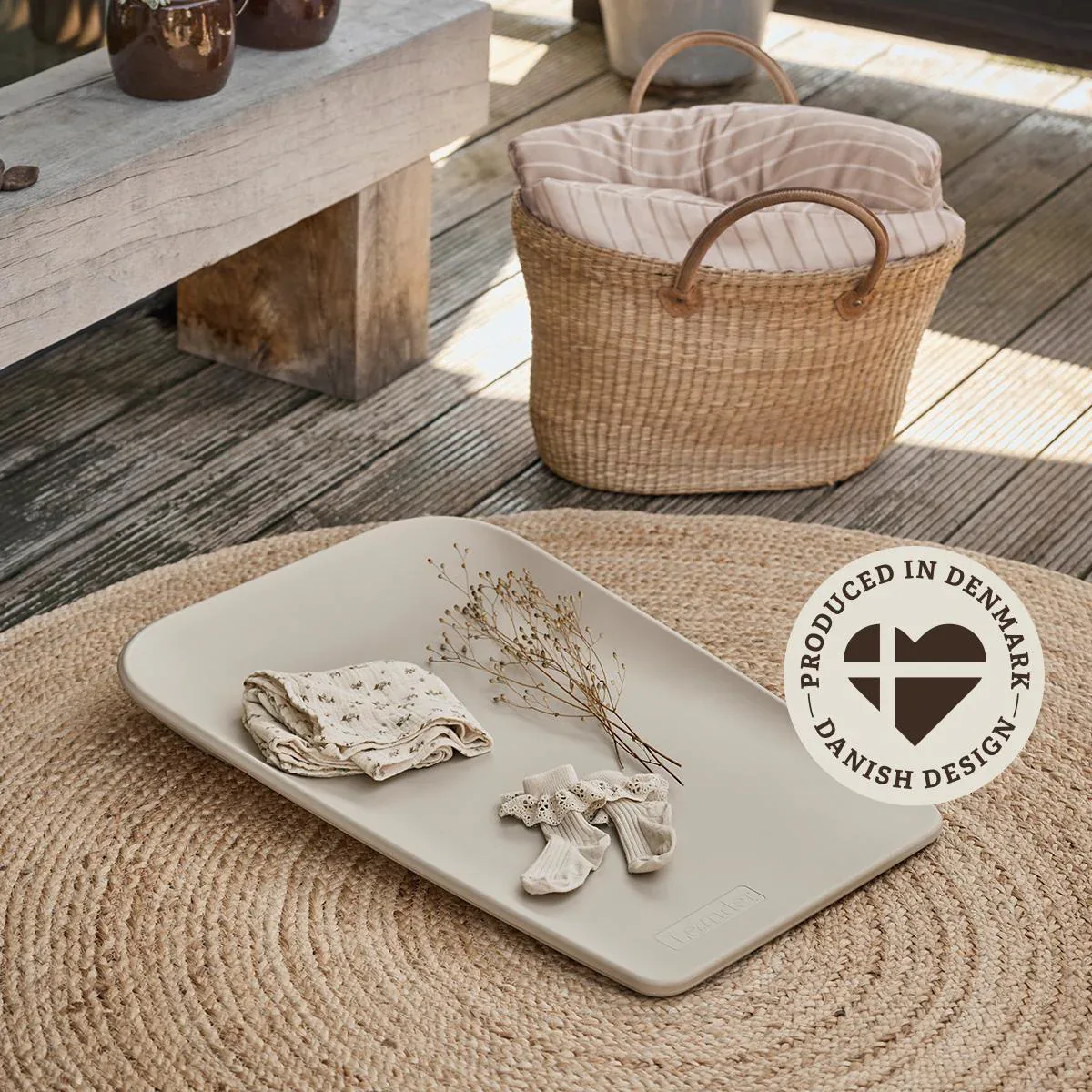 Leander® Changing Matty MINI Cappuccino - Image 12