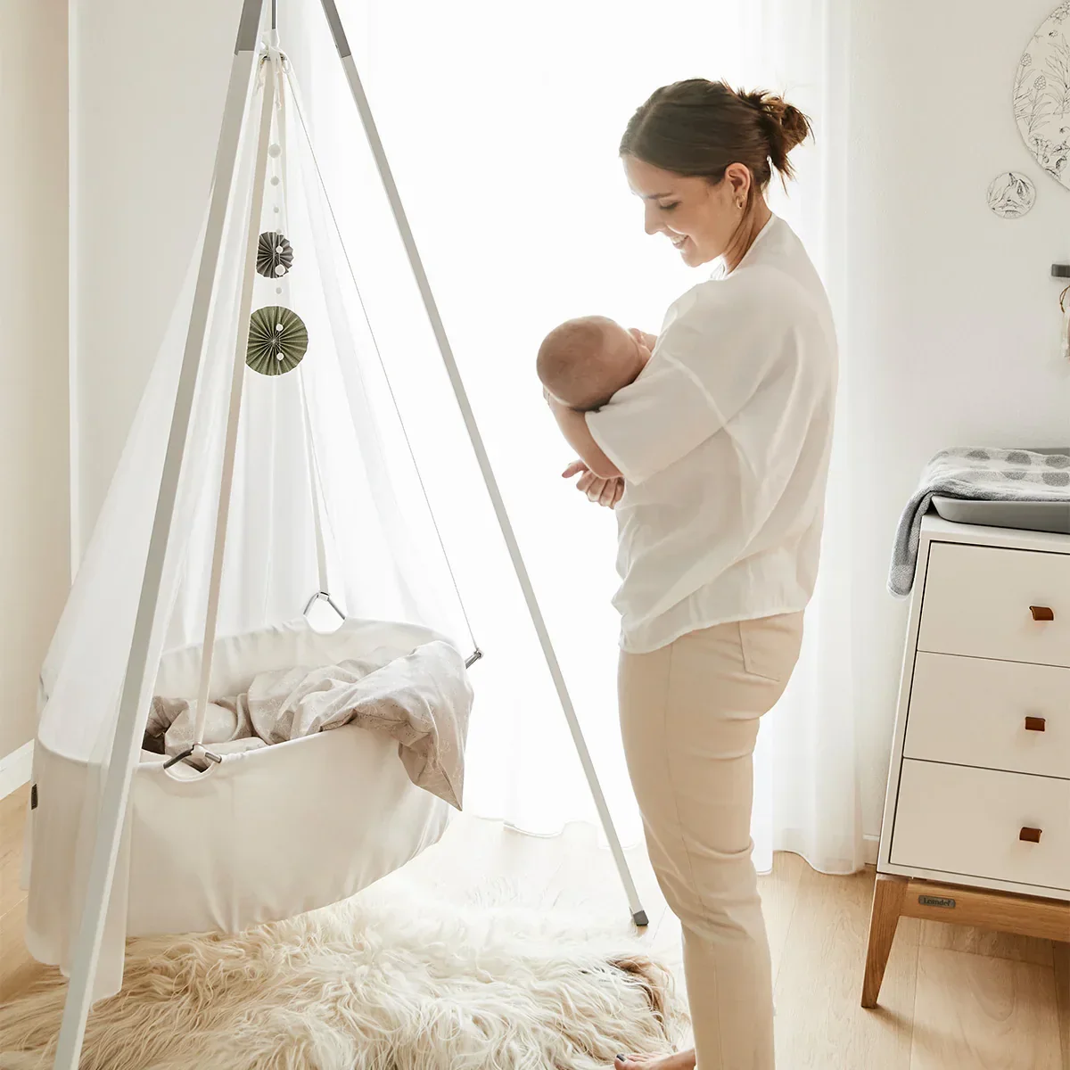 Leander® Cradle incl. mattress White - Image 8