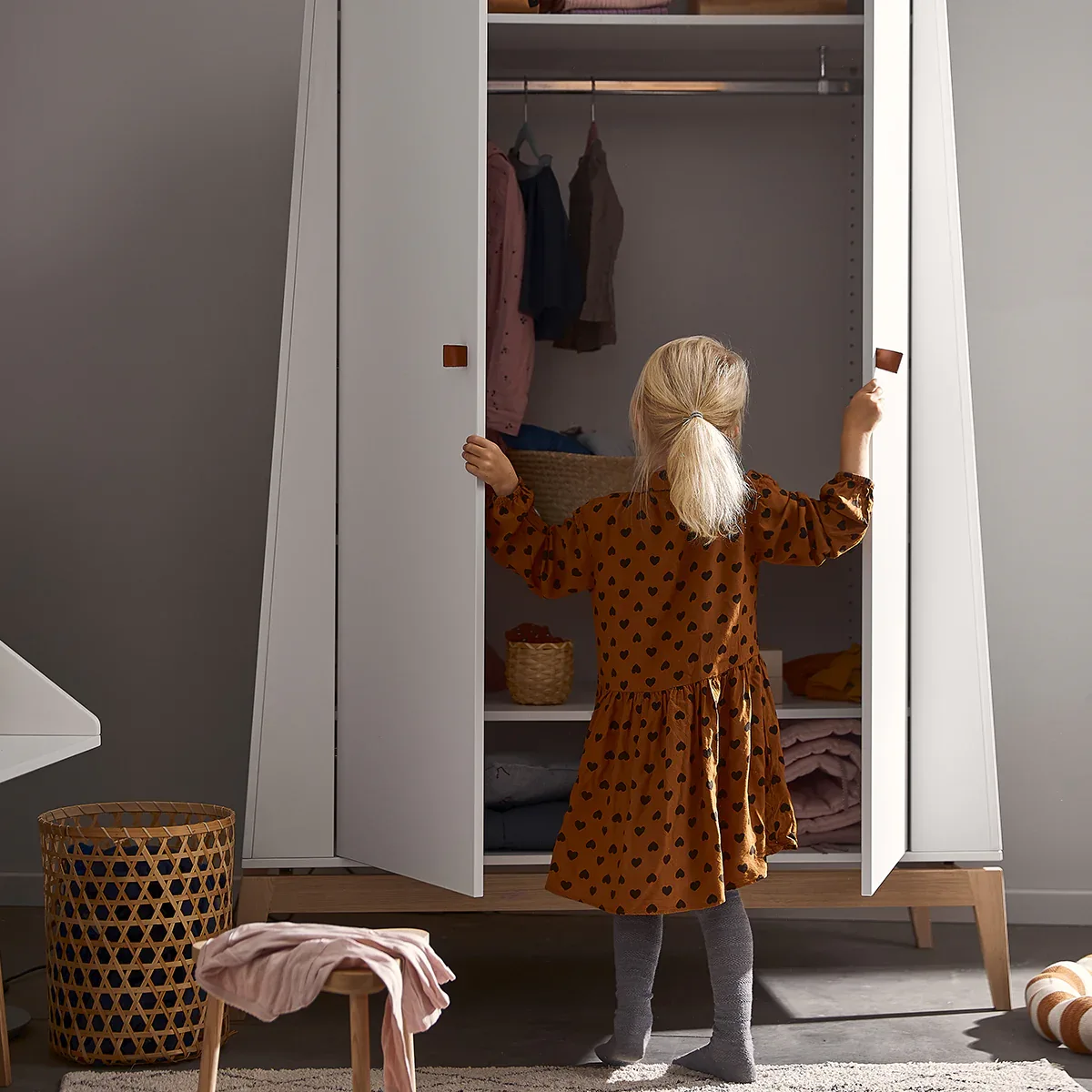Leander® Luna™ Wardrobe Large White/Oak - Image 5