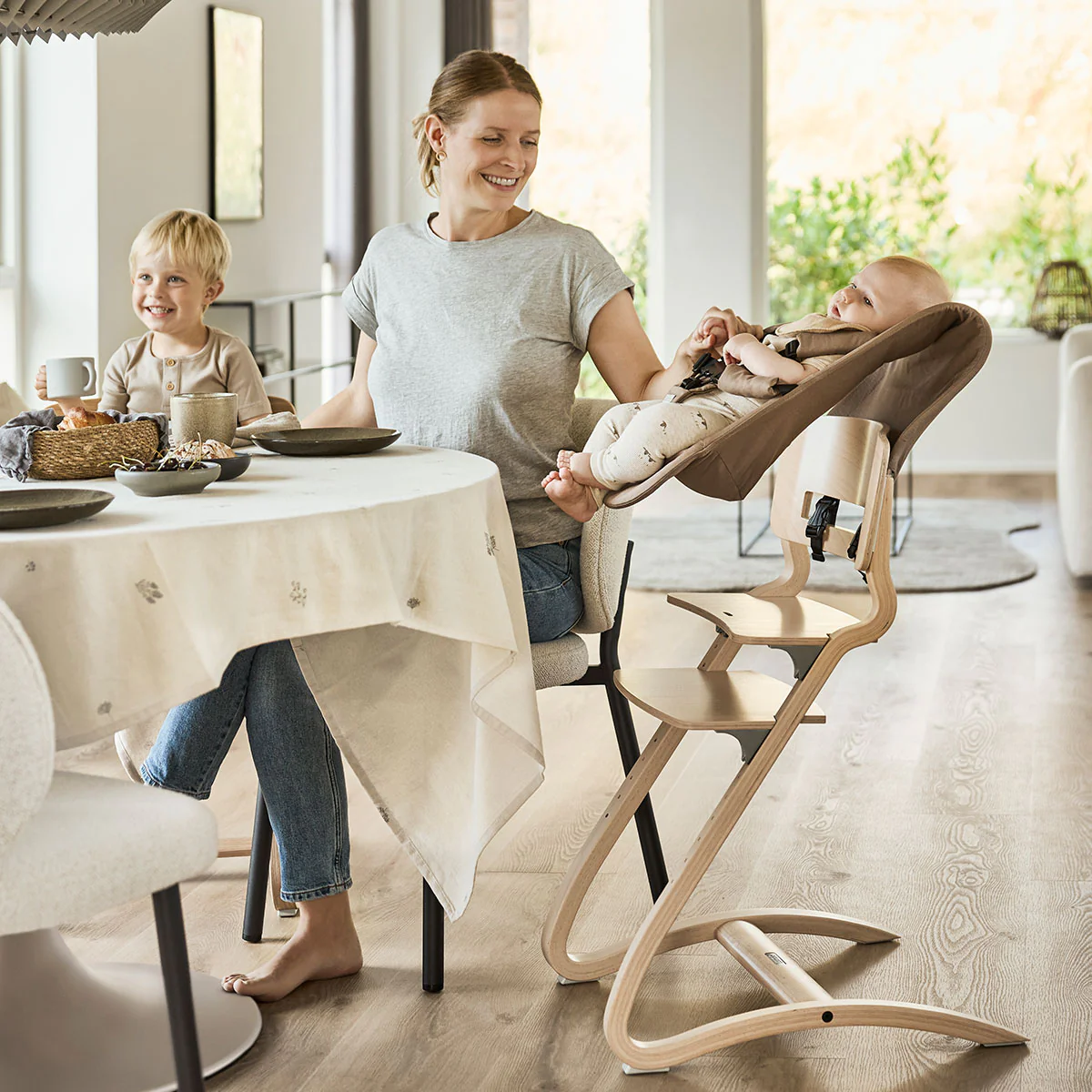 Leander® Otroški stol za hranjenje 4v1 Louie™ Cappuccino - Image 20
