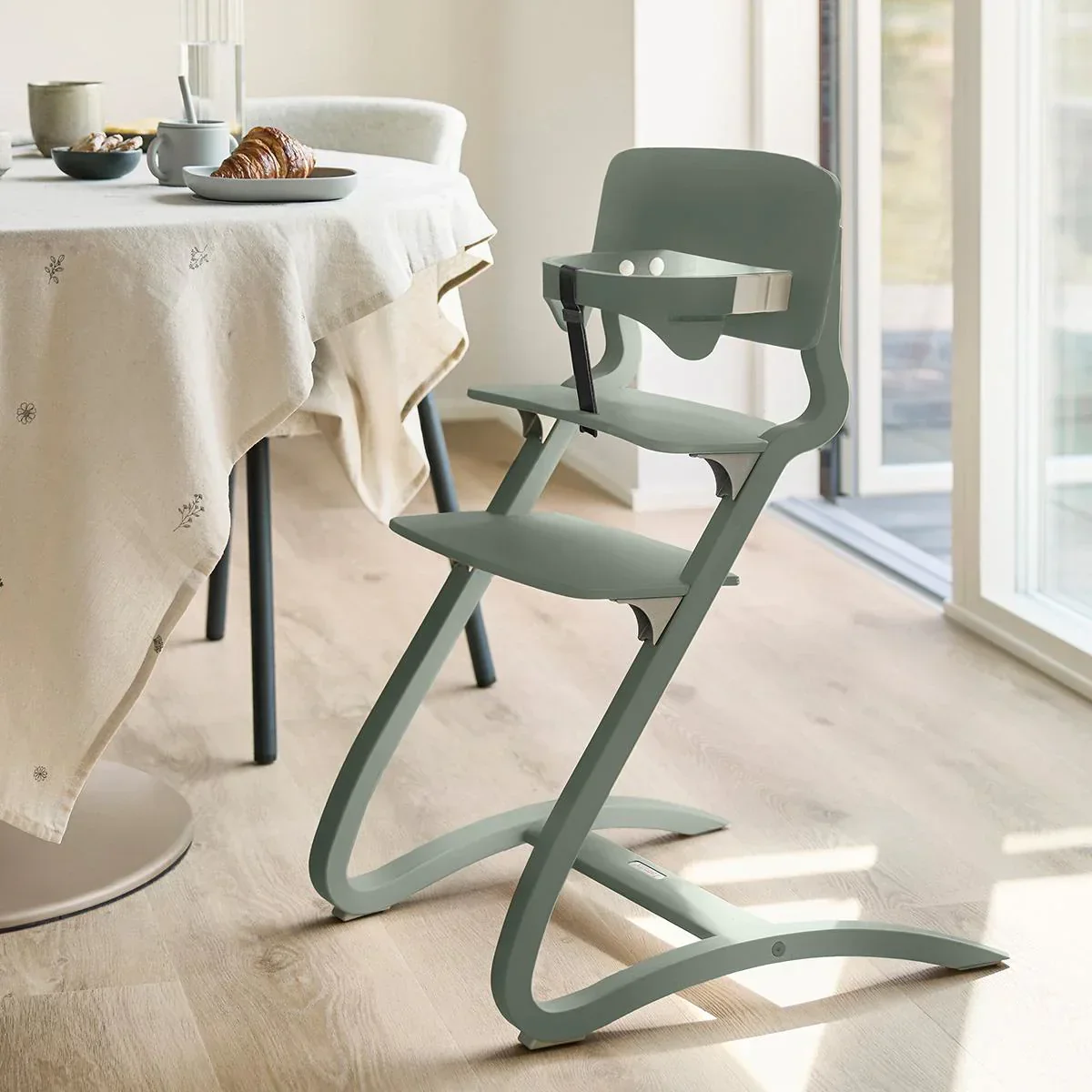 Leander® Highchair Louie™ wo. Safety Bar Sage Green - Image 5