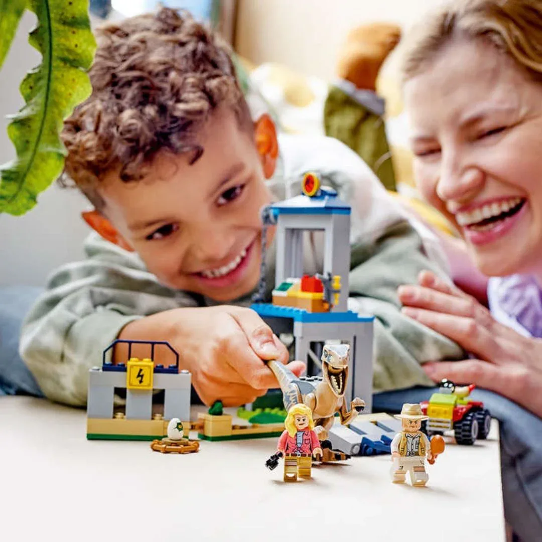 Lego® Jurassic World™ Velociraptor Escape - Image 7
