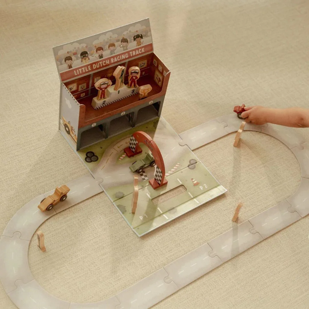 Little Dutch® Cardboard Race Track - Image 3