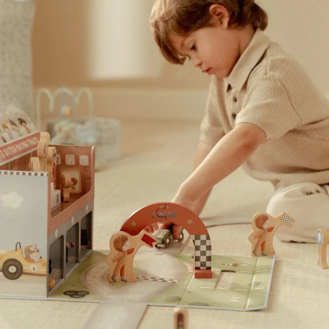 Little Dutch® Cardboard Race Track - Image 4