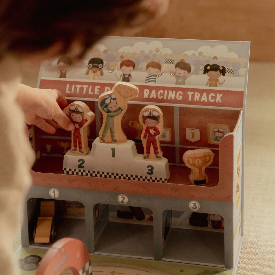 Little Dutch® Cardboard Race Track - Image 6