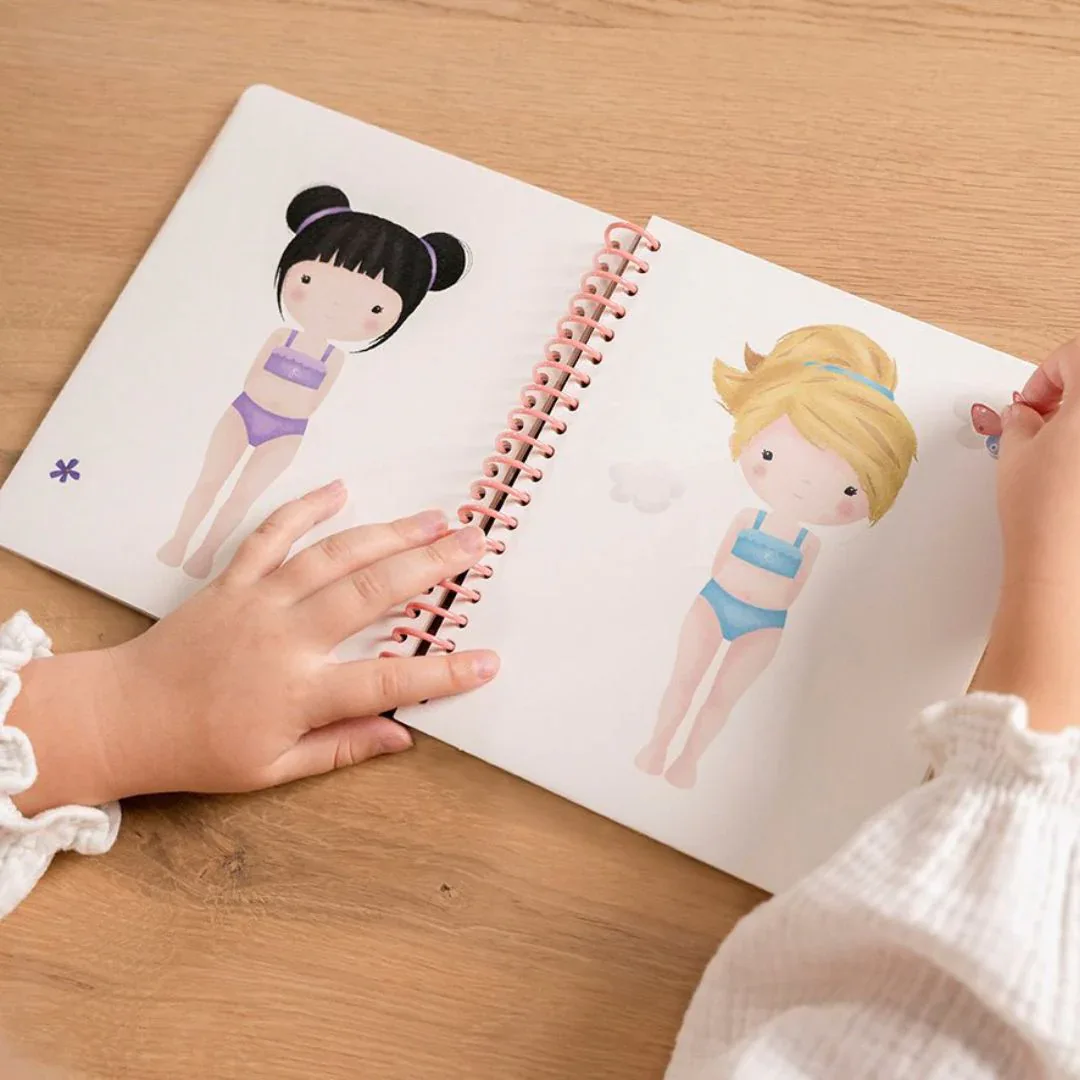 Little Dutch® Dress me up book Rosa & Friends - Image 6