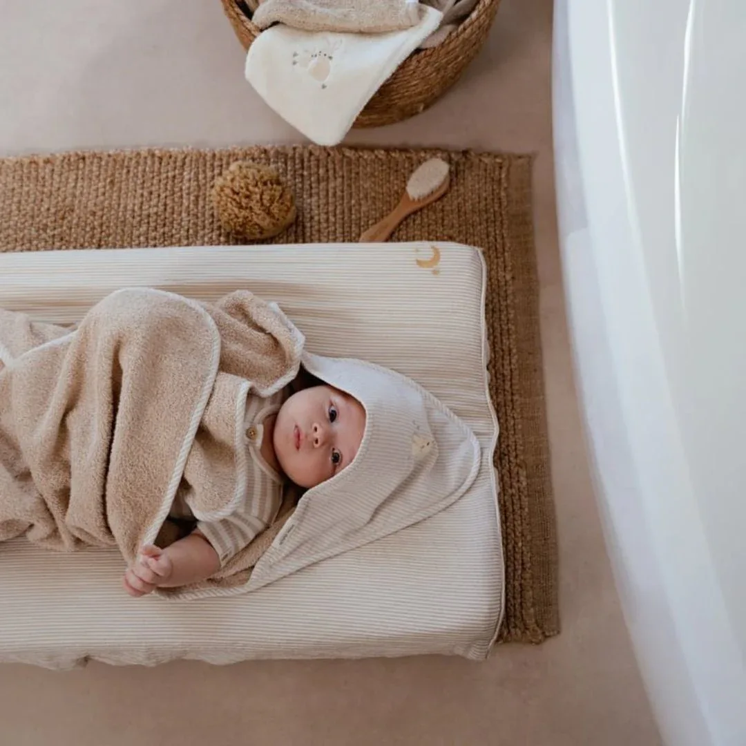 Little Dutch® Hooded Towel Baby Bunny 75x75 cm - Image 4