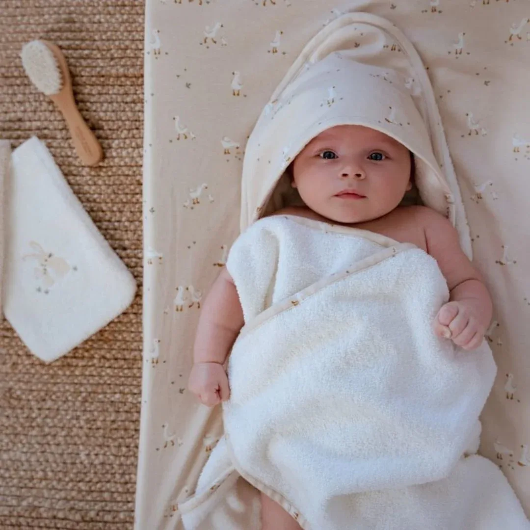 Little Dutch® Hooded Towel Little Goose 75x75cm - Image 4