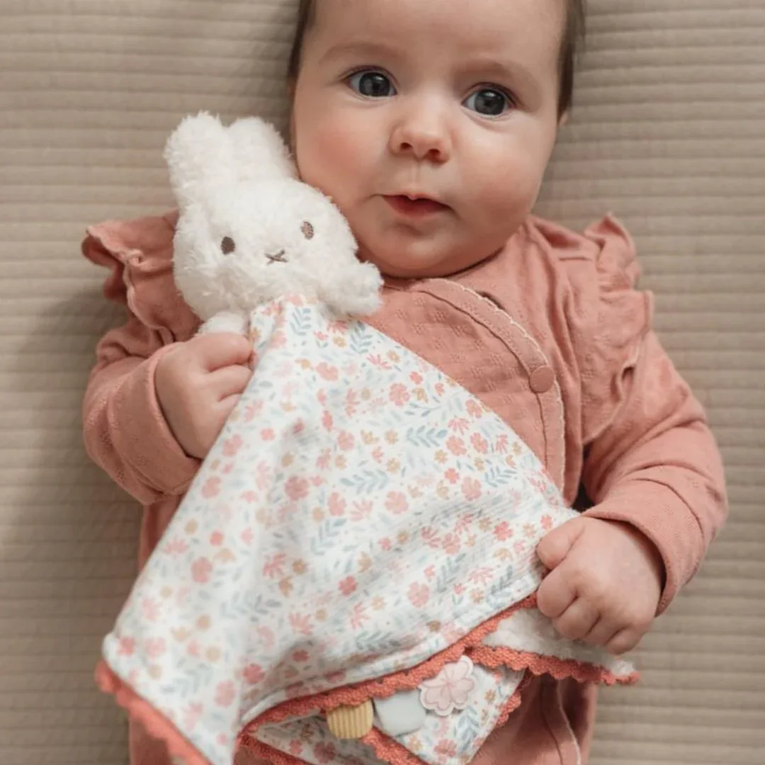 Little Dutch® Miffy cuddle cloth Lucky Blossom - Image 5