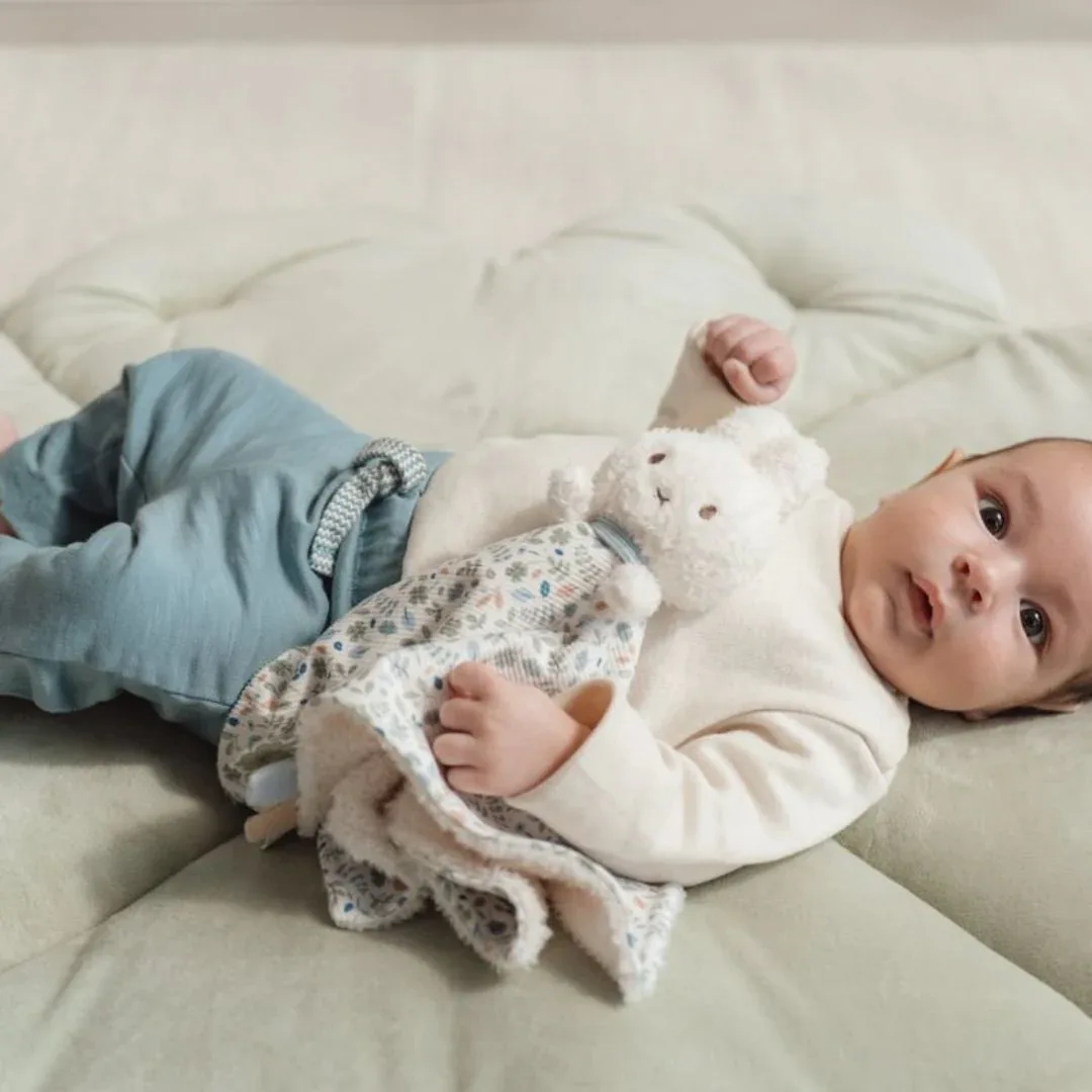 Little Dutch® Miffy cuddle cloth Lucky Leaves - Image 4