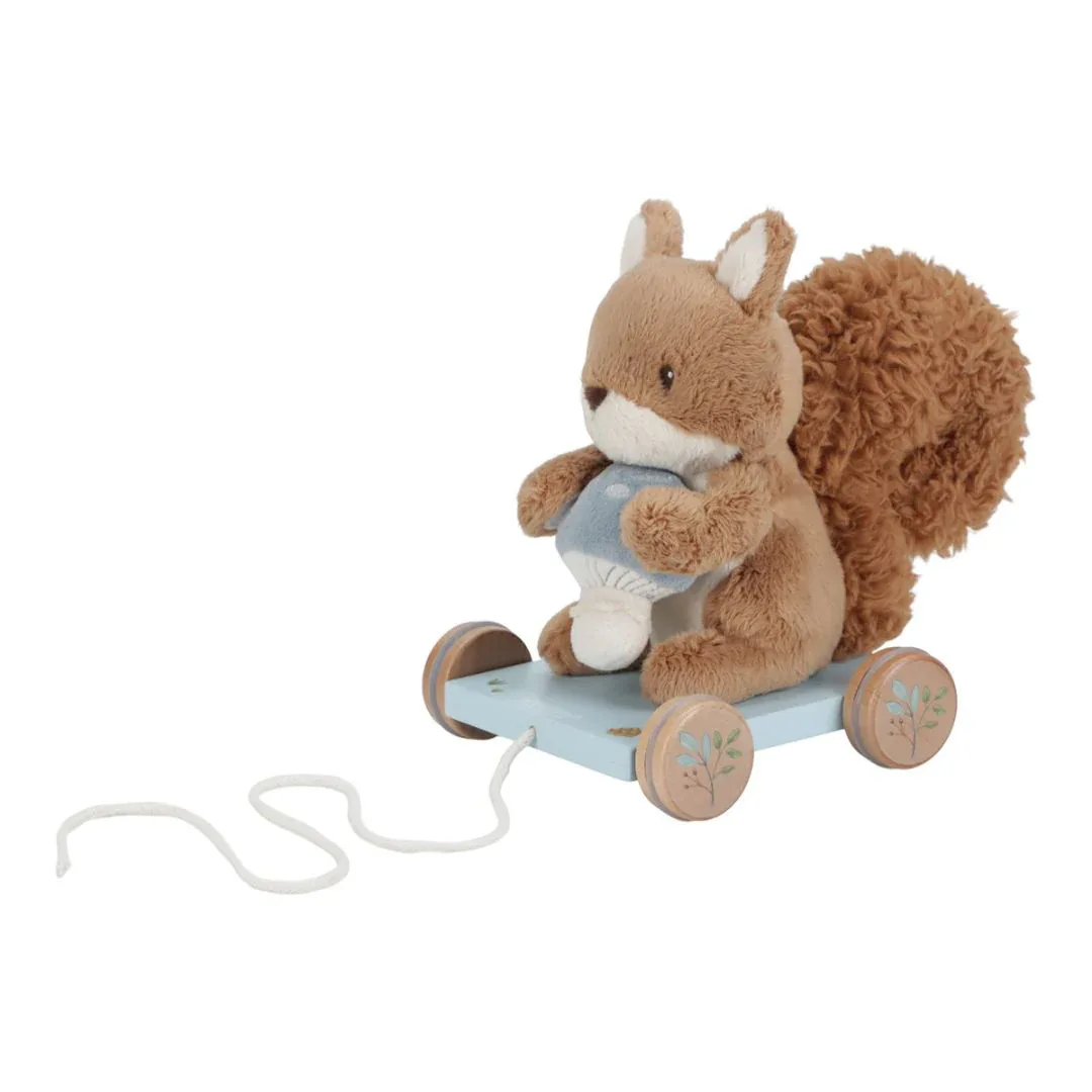 Little Dutch® Pull along Squirrel Forest Friends - Image 2