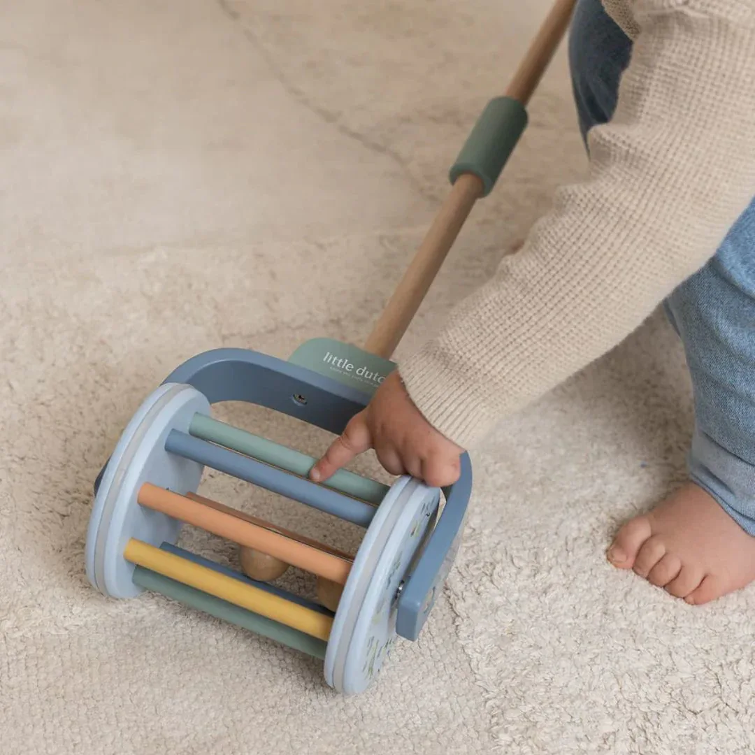 Little Dutch® Push-along Rattle Forest Friends - Image 3