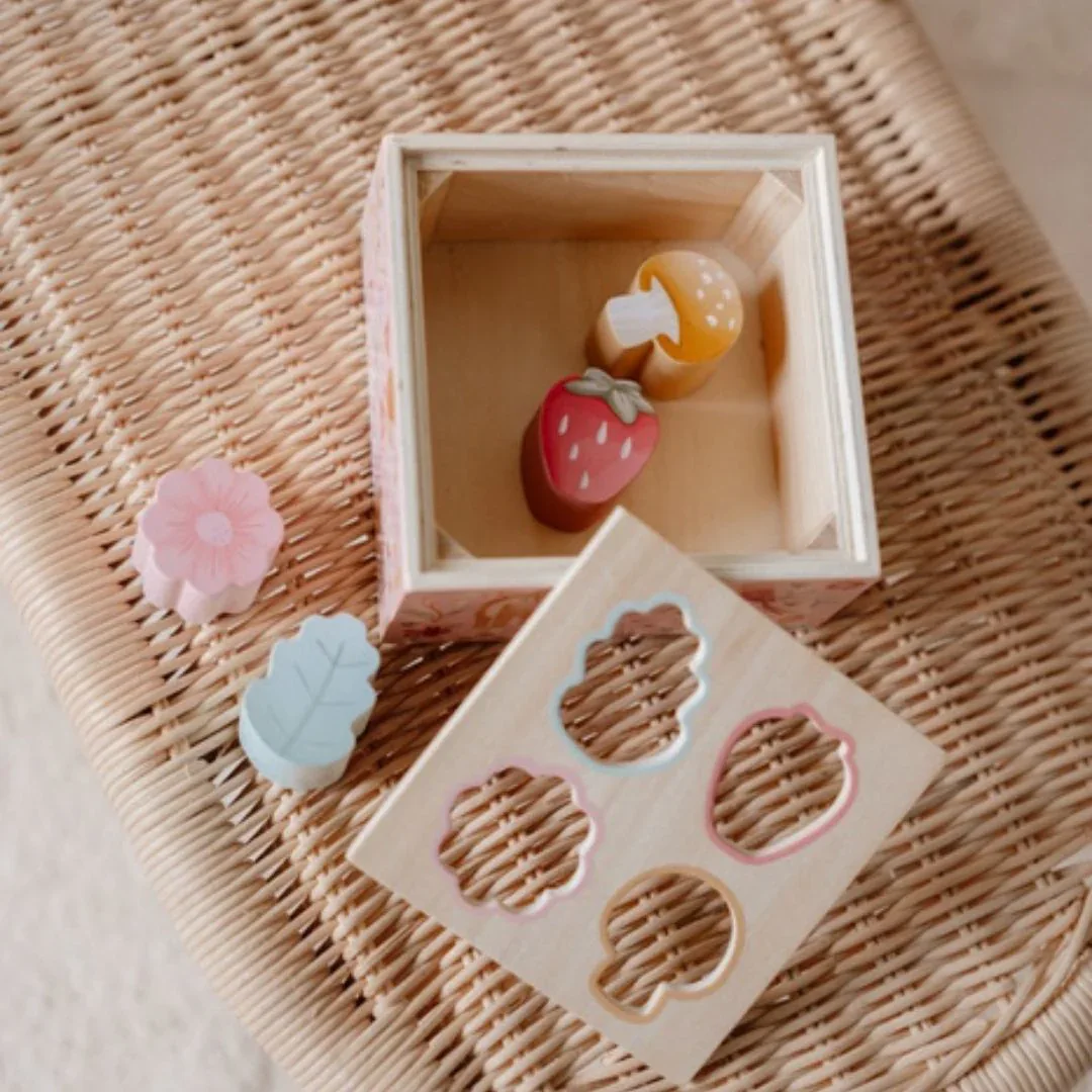 Little Dutch® Shape Sorter Fairy Garden  - Image 5