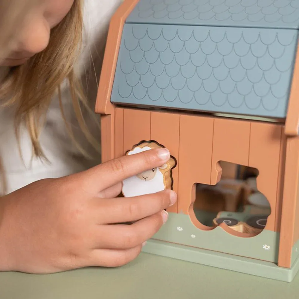 Little Dutch® Shape Sorter Little Fram - Image 4