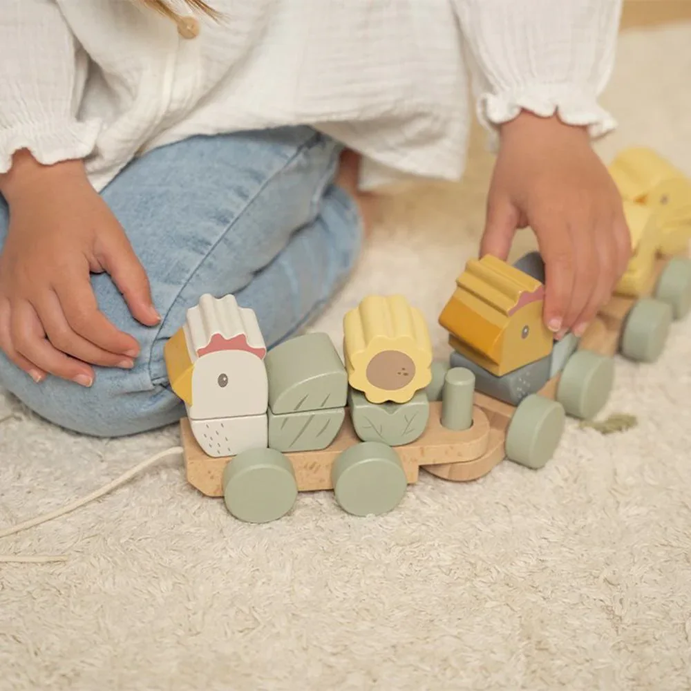 Little Dutch® Stacking Chicken Little Farm - Image 3