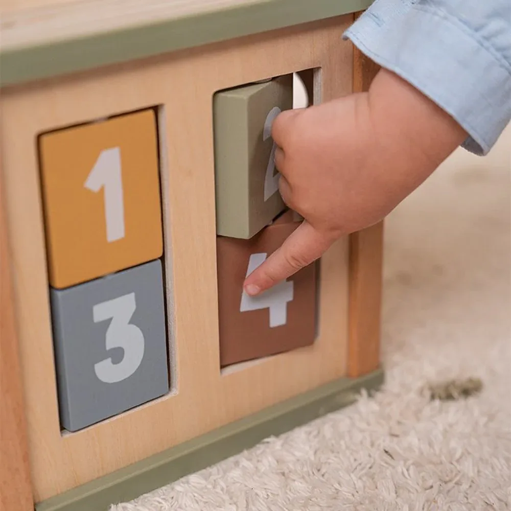 Little Dutch® Wooden Activity Cube Little Farm - Image 3