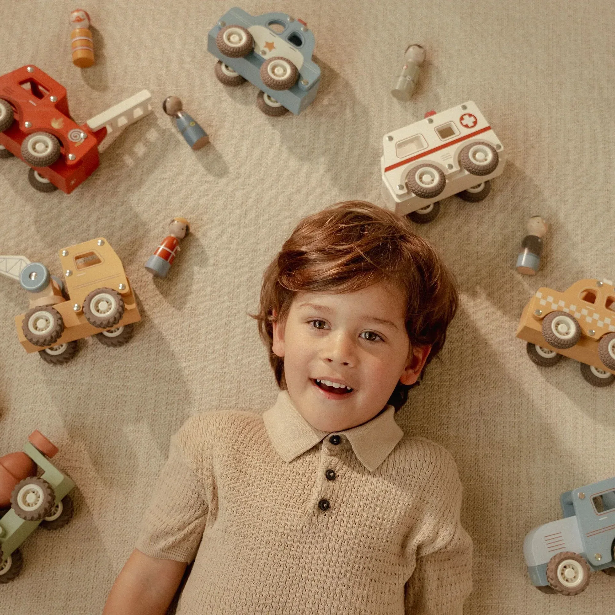 Little Dutch® Wooden Ambulance - Image 7