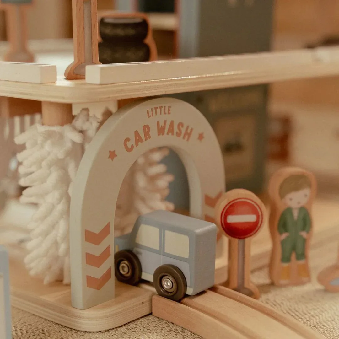 Little Dutch® Wooden Garage - Image 6