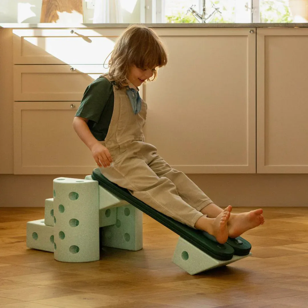 Modu® Balance Beams 2 pcs Forest Green - Image 4