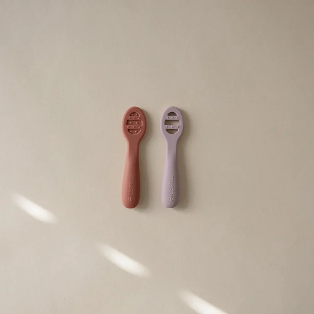 Mushie® First Feeding Baby Spoons 2-Pack Blush/Shifting Sand - Image 2