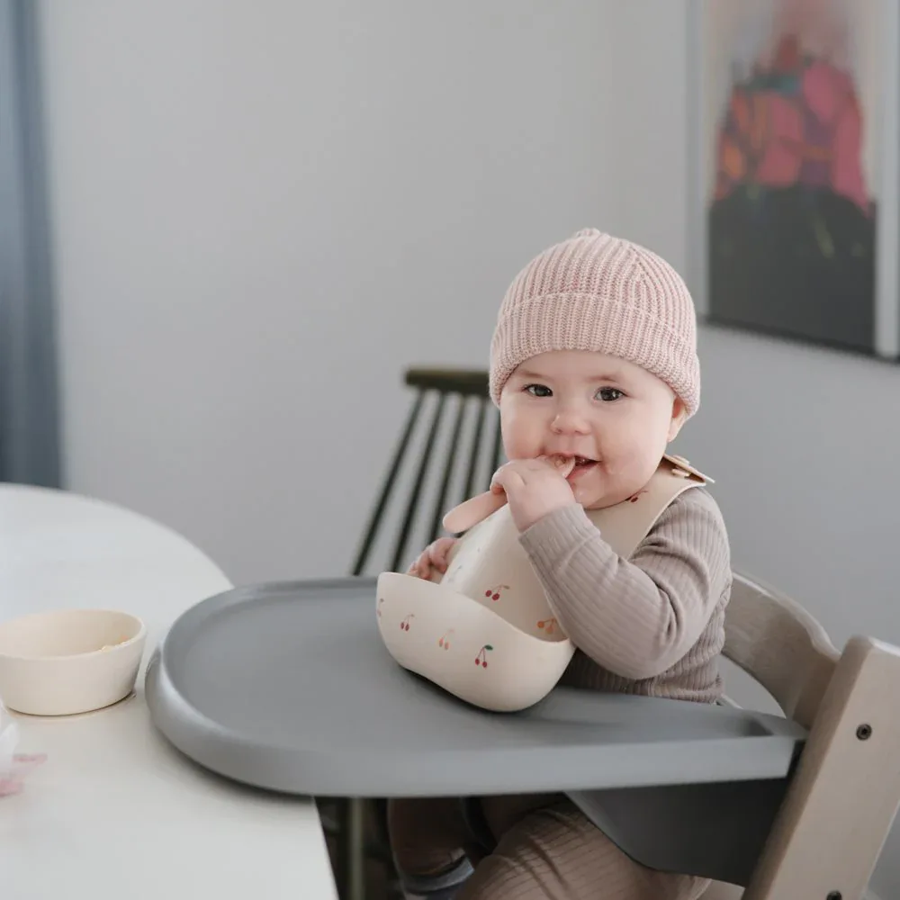 Mushie® First Feeding Baby Spoons 2-Pack Cambridge Blue/Shifting Sand - Image 3