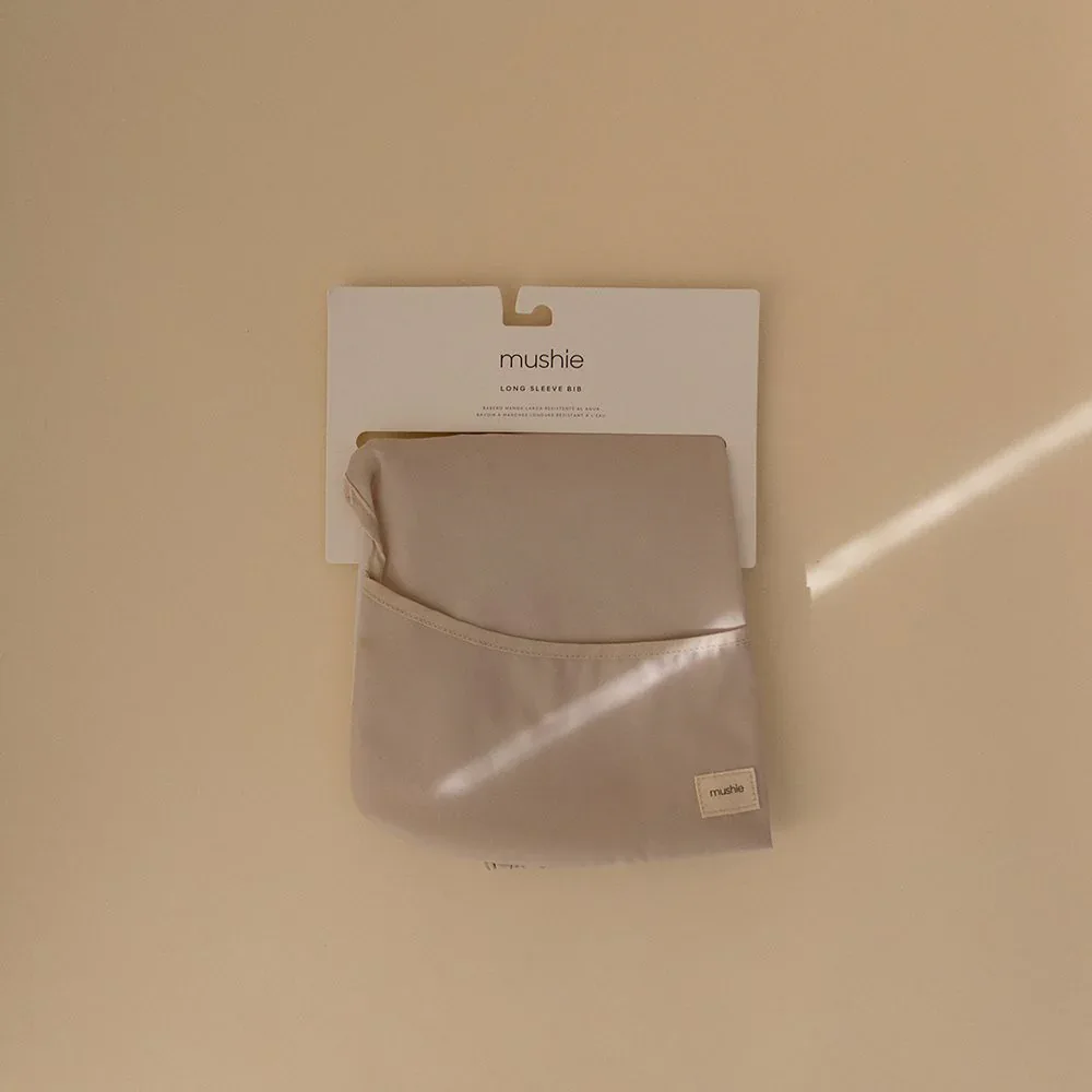 Mushie® Long Sleeve Bib​ Fog - Image 3